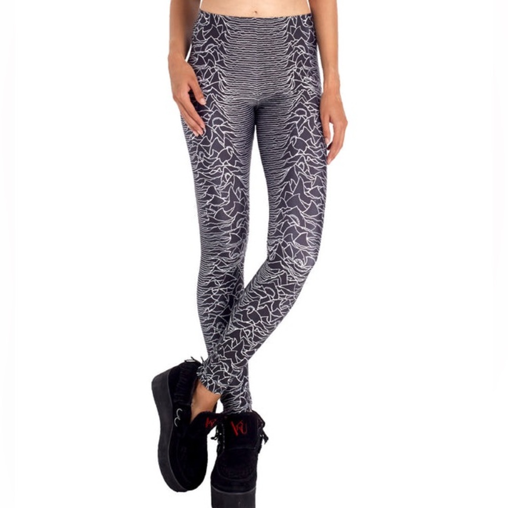 Poprageous Jaws Division Leggings EUC